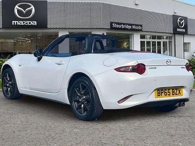 Used Mazda MX5 Inclusive 131 HP (96 kW) 2015 White Cabriolet