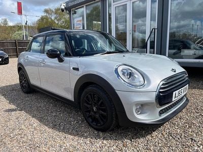 Usado Mini Cooper Hatch 2015 Prateado Citadino