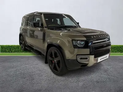 Usado Land Rover Defender 2023 Castanho SUV