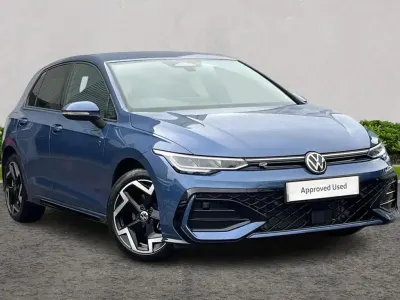 Used VW Golf VIII R-line 150 HP (110 kW) 2025 Blue Hatchback