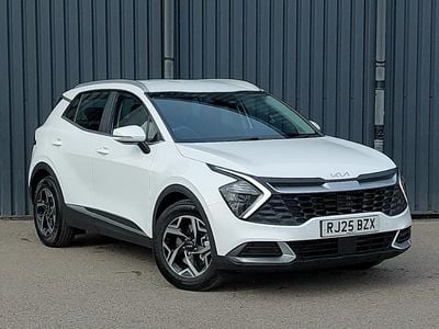 White Used 2025 Kia Sportage SUV | £23,798 (Good price)