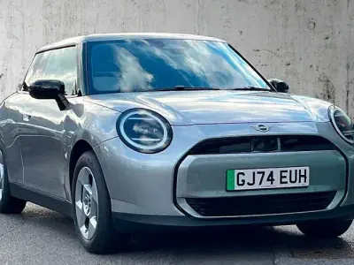Used Mini Cooper Classic 135 kW (184 HP) 2024 Silver Hatchback