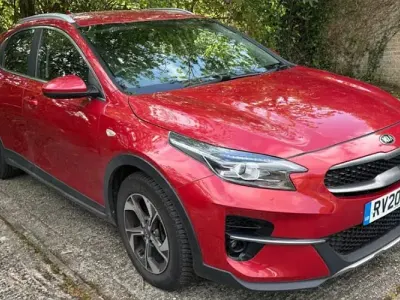 Usado Kia XCeed 116 HP (85 kW) 2020 Vermelho SUV
