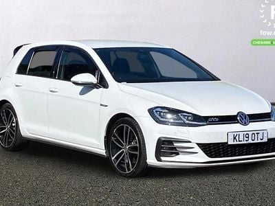 Begagnad VW Golf VII GTD 184 HK (135 kW) 2019 Vit Halvkombi