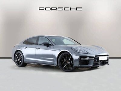 Porsche Panamera 4