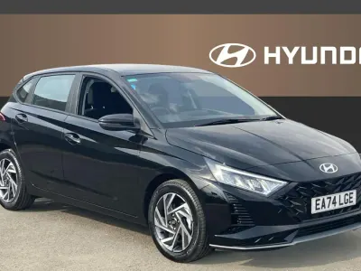 Used Hyundai i20 Advanced 101 HP (74 kW) 2024 Black Hatchback