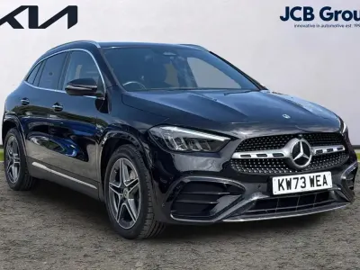 Käytetty Mercedes GLA220 Executive 187 HP (137 kW) 2023 Musta Katumaasturi