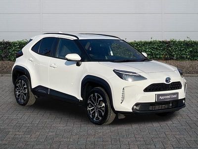 Used Toyota Yaris Hybrid Design 2024 White Hatchback