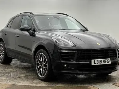 Begagnad Porsche Macan 252 HK (185 kW) 2018 Svart SUV
