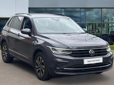 Begagnad VW Tiguan Active 150 HK (110 kW) 2022 Grå SUV