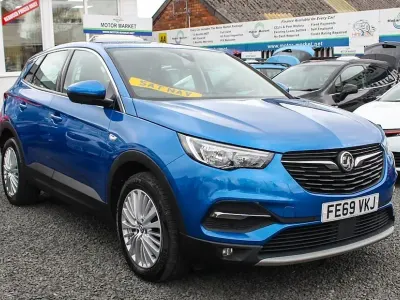 Used Vauxhall Grandland X Business Edition 130 HP (95 kW) 2019 Blue SUV