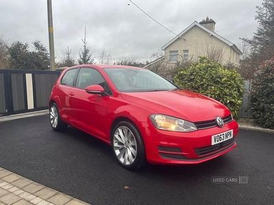 Used VW Golf VII SE 105 HP (77 kW) 2013 Red Hatchback