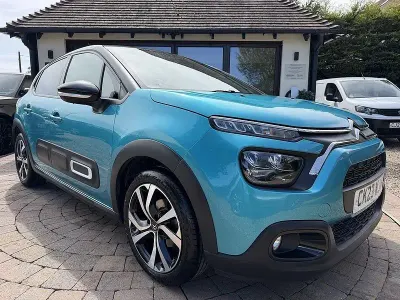 Begagnad Citroën C3 PureTech 110 HK (80 kW) 2023 Blå Halvkombi