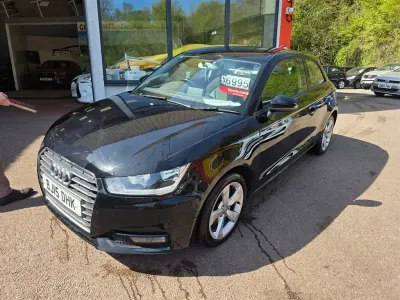 Begagnad Audi A1 Sport 116 HK (85 kW) 2015 Svart Halvkombi
