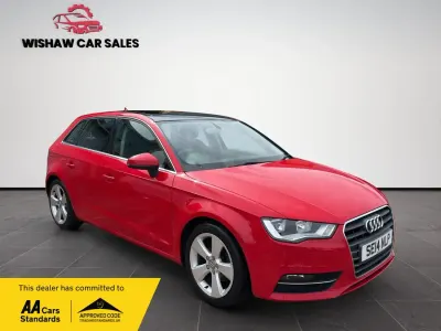 Begagnad Audi A3 Sport 125 HK (91 kW) 2014 Röd Halvkombi