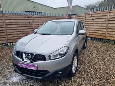 Used Nissan Qashqai Acenta 110 HP (80 kW) 2013 Silver SUV