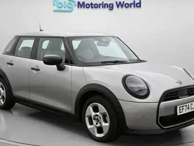 Used Mini Cooper Classic 156 HP (114 kW) 2024 Silver Hatchback