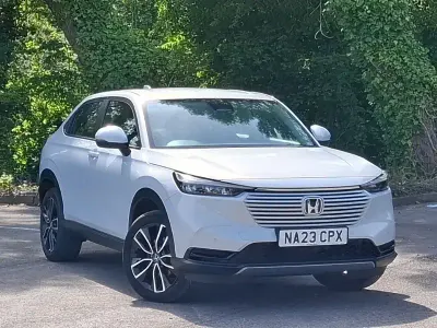 Używany Honda HR-V Elegance 131 KM (96 kW) 2023 Biały SUV
