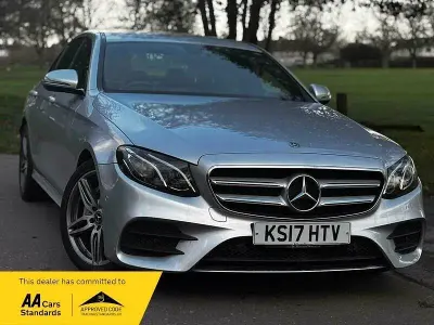 Begagnad Mercedes E220 AMG line 194 HK (142 kW) 2017 Silver Sedan
