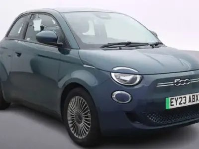 Usado Fiat 500e Icon 86 kW (118 HP) 2023 Verde Citadino