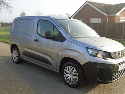 Used Peugeot Partner Premium 100 HP (73 kW) 2021 Grey MPV