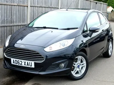 Used Ford Fiesta Zetec 75 HP (55 kW) 2013 Black Hatchback