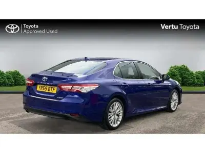 Used Toyota Camry 218 HP (160 kW) 2019 Galactic blue Sedan