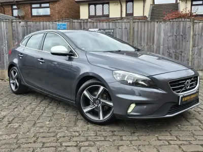 Used Volvo V40 R-Design 115 HP (84 kW) 2014 Grey Hatchback