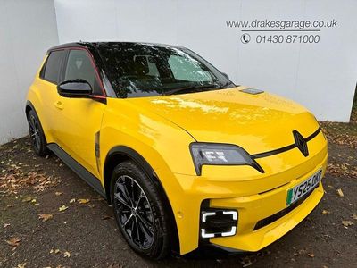 Yellow/black Used 2025 Renault R5 Iconic Hatchback | £24,990 (Fair price)