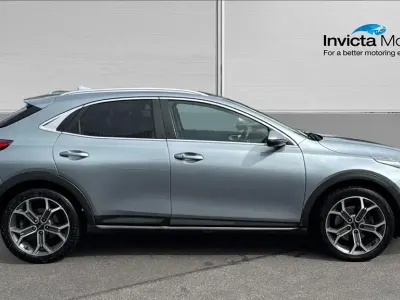 Used Kia XCeed 160 HP (117 kW) 2022 Lunar silver metallic SUV