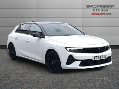 Used Vauxhall Astra GS Line 130 HP (95 kW) 2025 White Hatchback