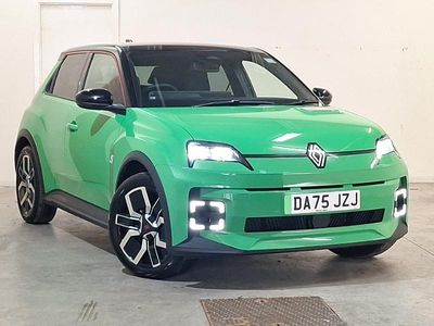 New Renault R5 Urban 88 kW (120 HP) 2025 Green Hatchback
