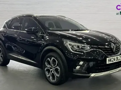 Używany Renault Captur Techno 91 KM (66 kW) 2024 Czarny SUV