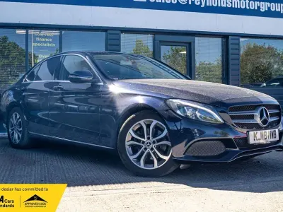 Used Mercedes C200 Premium Plus 184 HP (135 kW) 2018 Blue Sedan