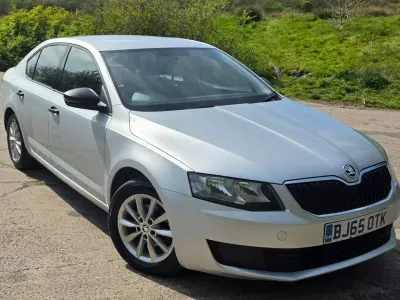 Używany Skoda Octavia 2015 Srebrny Kombi