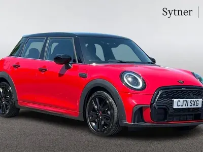 Used Mini Cooper Hatch 134 HP (98 kW) 2021 Red Hatchback