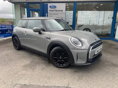 Used Mini ONE Classic 102 HP (75 kW) 2022 Grey Hatchback