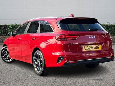 Used Kia Ceed 138 HP (101 kW) 2025 Red Hatchback