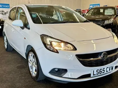 Used Vauxhall Corsa Excite 90 HP (66 kW) 2015 White Hatchback