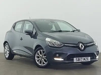 Used Renault Clio Dynamique 75 HP (55 kW) 2017 Grey Hatchback
