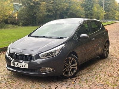 Silver Used 2015 Kia Ceed Hatchback | £4,950 (Fair price)