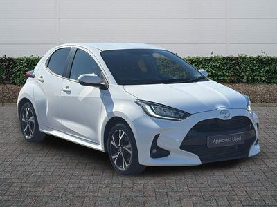 Used Toyota Yaris Hybrid Design 2024 White Hatchback