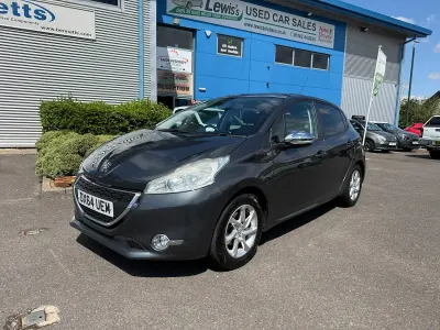 Used Peugeot 208 Style 82 HP (60 kW) 2014 Grey Hatchback