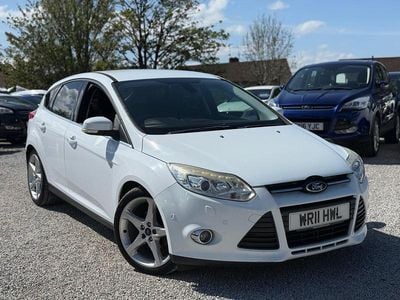 Used Ford Focus Titanium X 115 HP (84 kW) 2011 White Hatchback