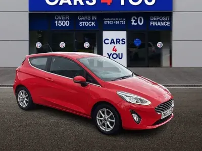 Used Ford Fiesta Zetec 86 HP (63 kW) 2017 Red Hatchback