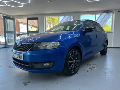 Usado Skoda Rapid Sport 110 HP (80 kW) 2017 Azul Citadino