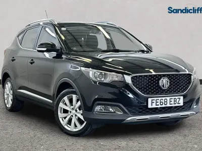 Used MG MG3 SE 111 HP (81 kW) 2018 Black Hatchback
