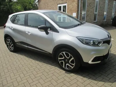 Gebraucht Renault Captur Dynamique 90 PS (66 kW) 2018 Silber SUV