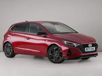 Used Hyundai i20 Premium 101 HP (74 kW) 2022 Red Hatchback