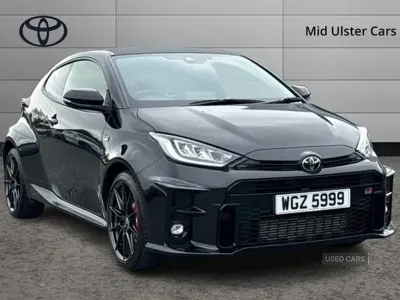 Używany Toyota Yaris 272 KM (200 kW) 2022 Czarny Hatchback